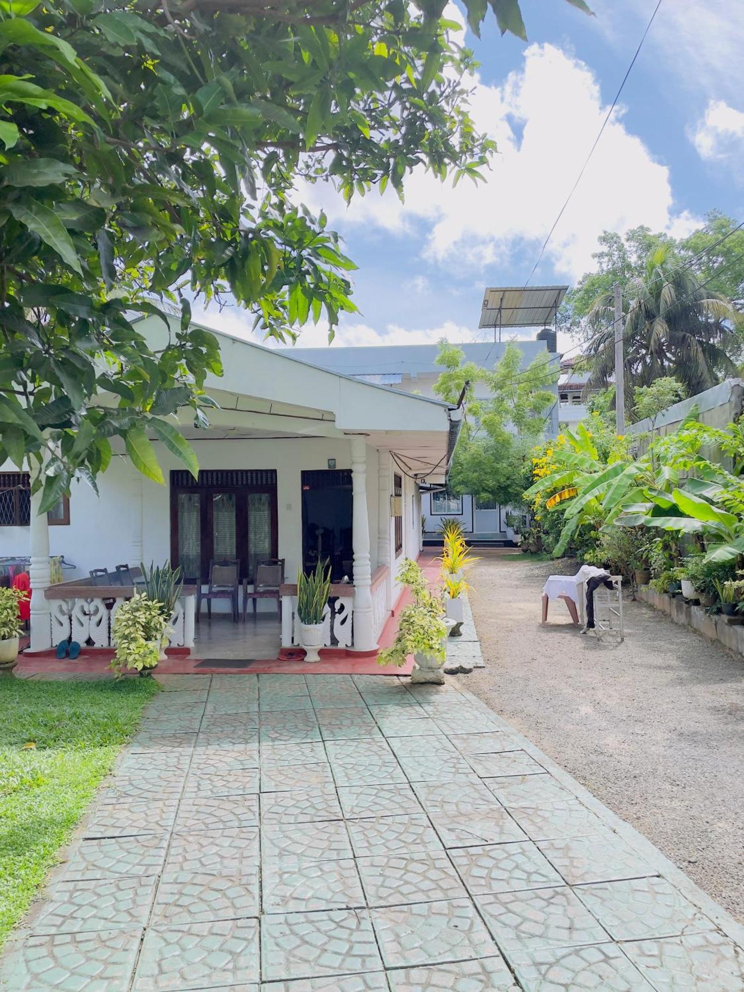 Araliya White House Apartman Negombo Kültér fotó